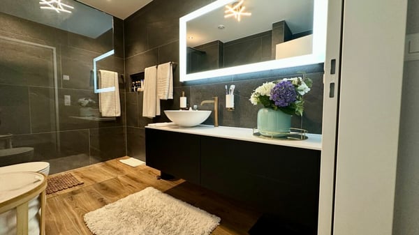 Stilvolle 4.5-Zimmer-Attikawohnung, mit 74 m² Panorama-Dachterrasse 5