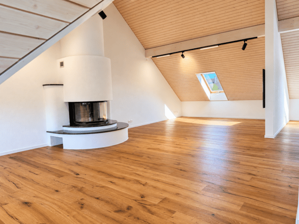 Exklusive 5.5-Zimmer-Dachwohnung mit ca. 160 m² - direkter Liftzugang, Kamin & 4 Tiefgaragenplätze 2