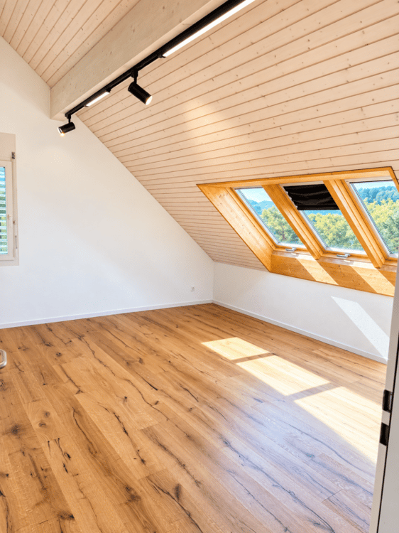 Exklusive 5.5-Zimmer-Dachwohnung mit ca. 160 m² - direkter Liftzugang, Kamin & 4 Tiefgaragenplätze 9