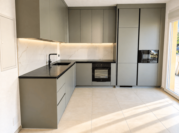 Exklusive 5.5-Zimmer-Dachwohnung mit ca. 160 m² - direkter Liftzugang, Kamin & 4 Tiefgaragenplätze 3