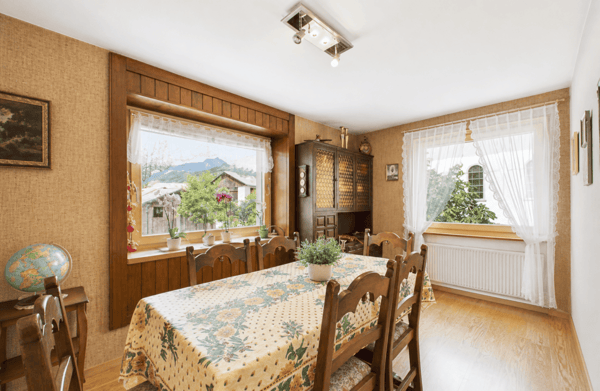 Freistehendes Einfamilienhaus im Zentrum mit Garten und Waldstück 6