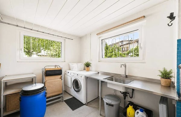 Freistehendes Einfamilienhaus im Zentrum mit Garten und Waldstück 8