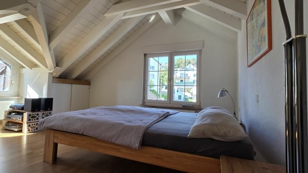Attika-Wohnung mit See- und Bergsicht in Rüschlikon 9