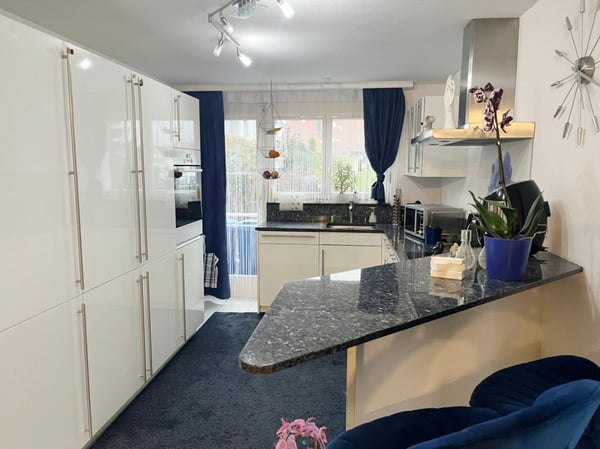 5.5-Zimmer-Doppeleinfamilienhaus mit Weitblick 5