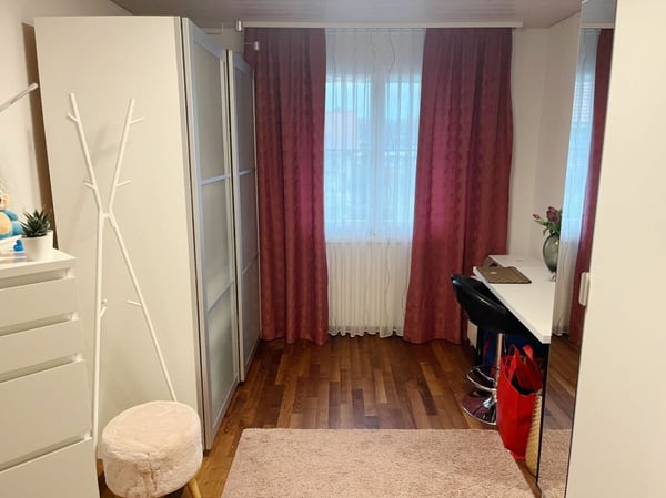 5.5-Zimmer-Doppeleinfamilienhaus mit Weitblick 7