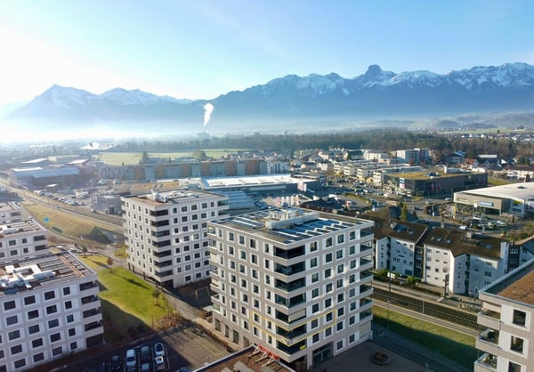 Neuwertige 1.5-Zimmer-Wohnung an bester Lage in Heimberg 1