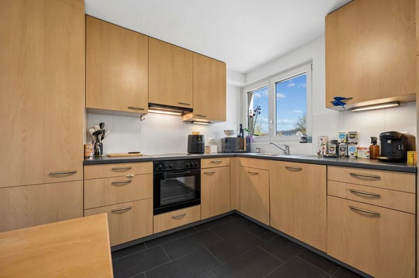 Gepflegte 4.5-Zimmer-Wohnung mit Balkon und Weitsicht 12