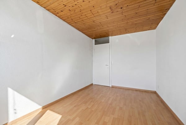 Gepflegte 4.5-Zimmer-Wohnung mit Balkon und Weitsicht 10