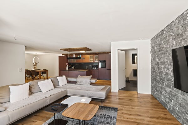 Modern umgebaute 4.5-Zimmer-Wohnung mit 135 m² Wohnfläche 8