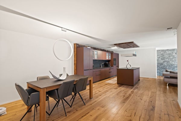 Modern umgebaute 4.5-Zimmer-Wohnung mit 135 m² Wohnfläche 6