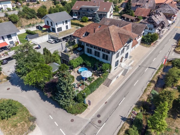 Historischer Charme. Grosszügiges Wohnen auf 220 m². Eigener Garten. 4