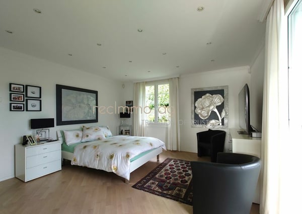 Grosszügiges historisches Liebhaberobjekt direkt am Zugersee 11