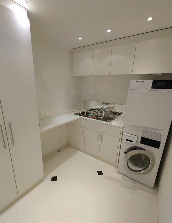 Grosszügiges historisches Liebhaberobjekt direkt am Zugersee 12