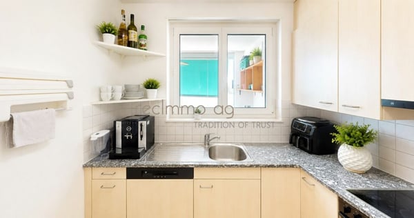Gepflegte 3.5-Zimmer-Wohnung mit verglastem Balkon und Weitsicht 5