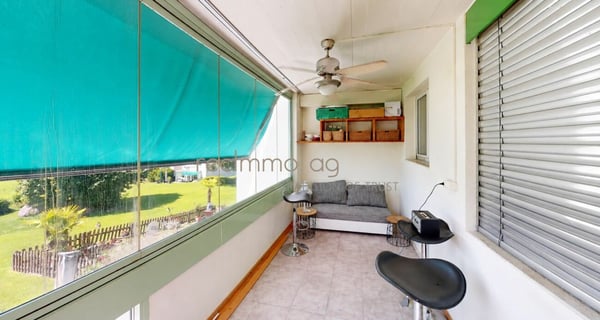 Gepflegte 3.5-Zimmer-Wohnung mit verglastem Balkon und Weitsicht 7
