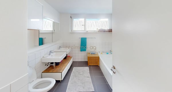 Grosszügiges 4.5-Zimmer-Familienhaus mit Garten in Obfelden 7
