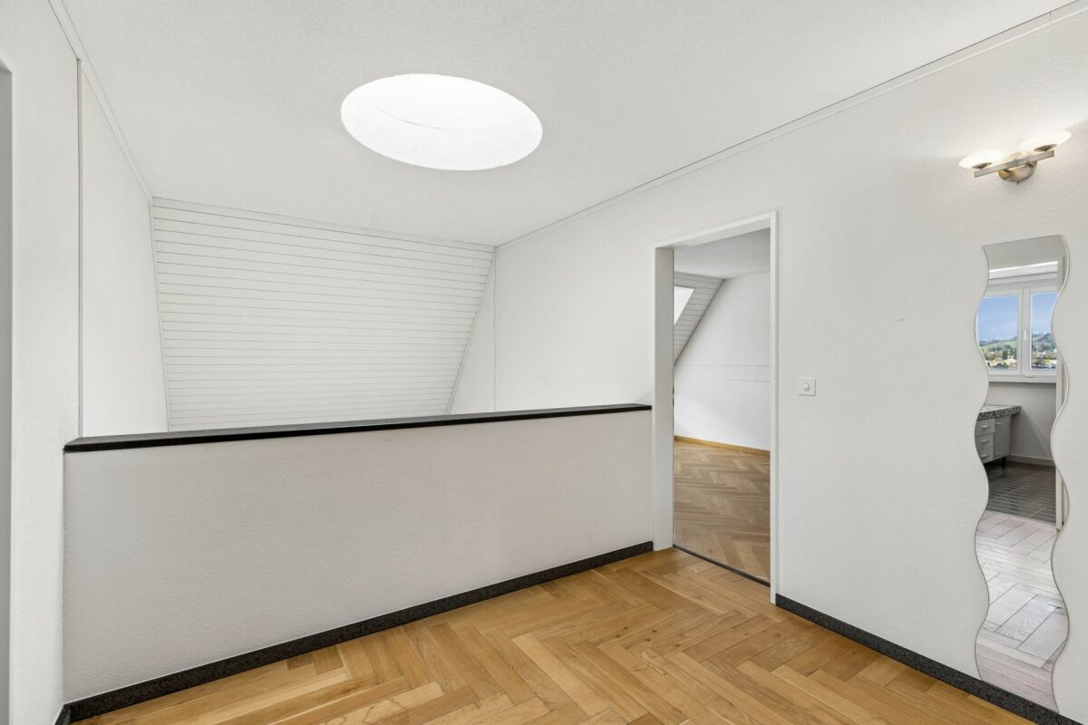Grosszügige 5.5-Zimmer-Maisonettewohnung mit Charme, Hobbyraum & Potenzial