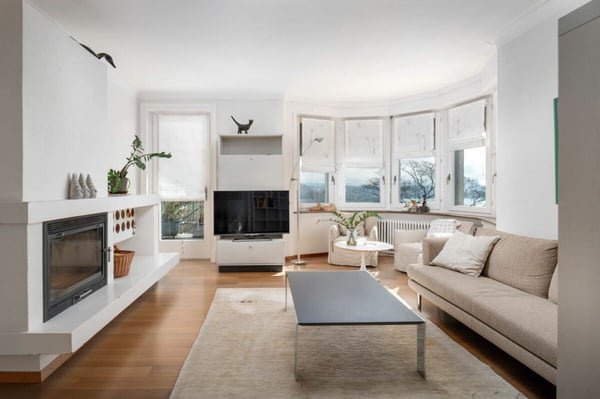 WG-Zimmer in exklusiver 6-Zimmer Maisonette-Residenz in repräsentativer Villa mit beeindruckender See- und Bergsicht 6
