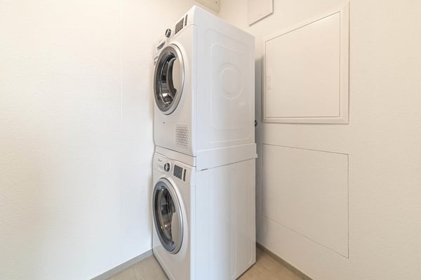 Exklusive 4.5 Zimmer-Galeriewohnung mit grosser Loggia und hochwertigen Ausbau 11
