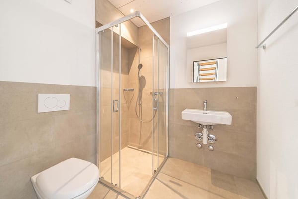 Exklusive 4.5 Zimmer-Galeriewohnung mit grosser Loggia und hochwertigen Ausbau 6
