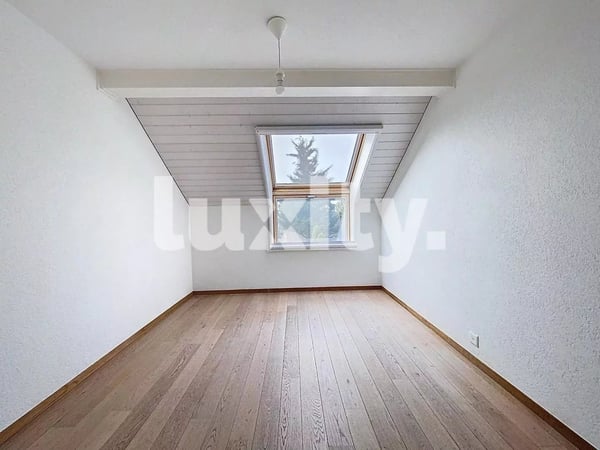 For Rent: Bright 1.5-Room Apartment ? Chavannes-des-Bois 7