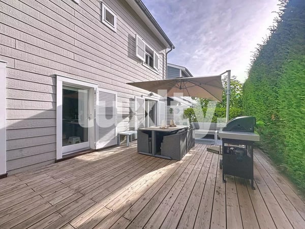 Maison de charme ? proximité immédiate des Organisations Internationales 1