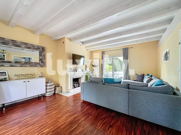 Maison de charme ? proximité immédiate des Organisations Internationales 2