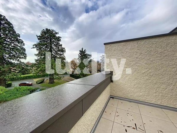 For Rent ? Stunning 1-Room Apartment in Coppet 6