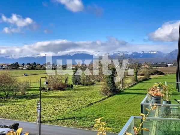 Superb 118 m² duplex for rent in Founex 1