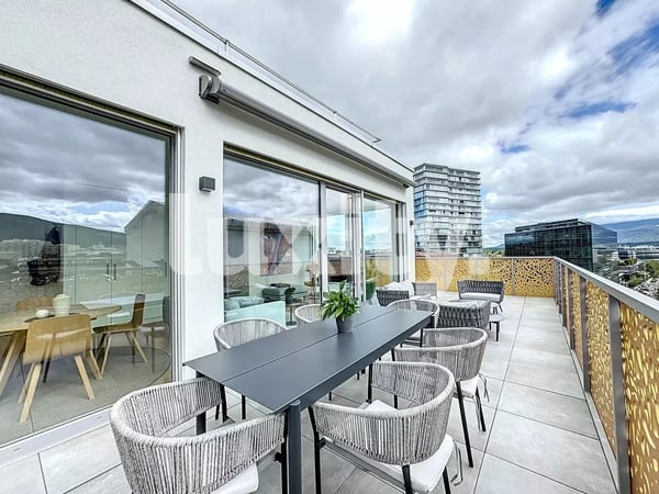 Bel appartement avec grand rooftop meublé 3