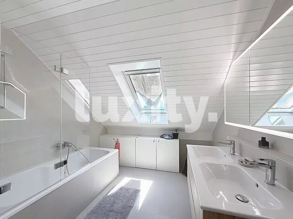 Maison familiale rénovée avec jardin ? À deux pas du lac et de la gare ? Gland 6