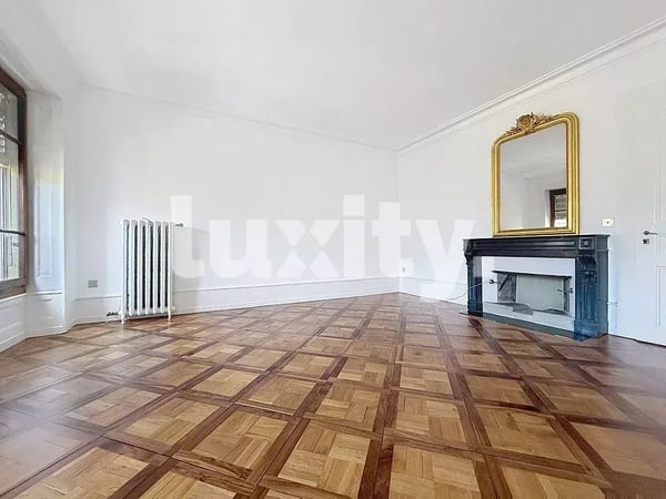 Superbe appartement de type Haussmannien 1