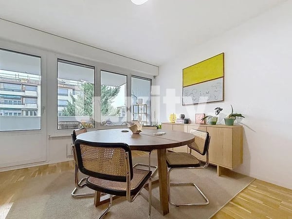 Bel et spacieux appartement avec balcon-récemment renové 2