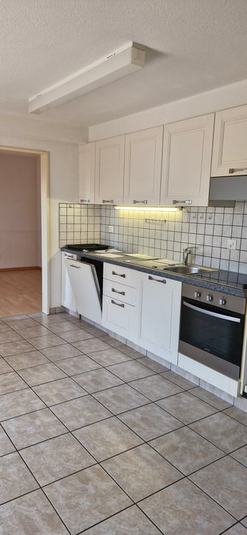 Helle 4.5-Zimmer-Wohnung in Aeschi bei Spiez – Ruhige Lage mit schöner Aussicht 6