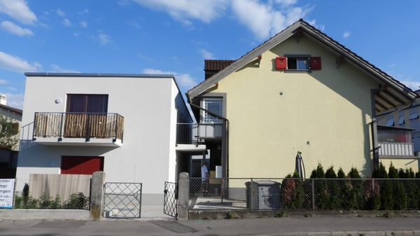 Zentrales Studio mit Sitzplatz in Thun 1