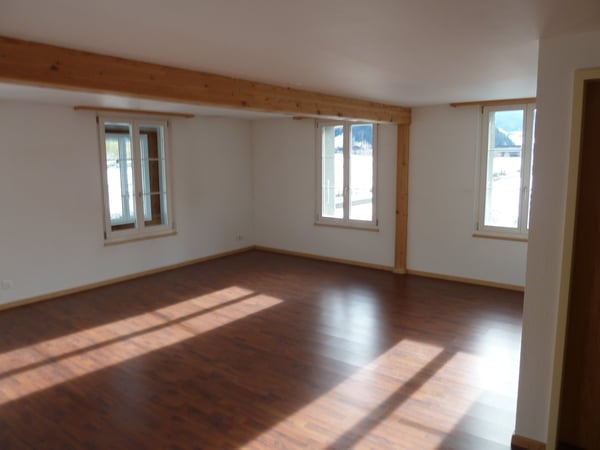Ländliche 5.5 Zimmer Wohnung 9