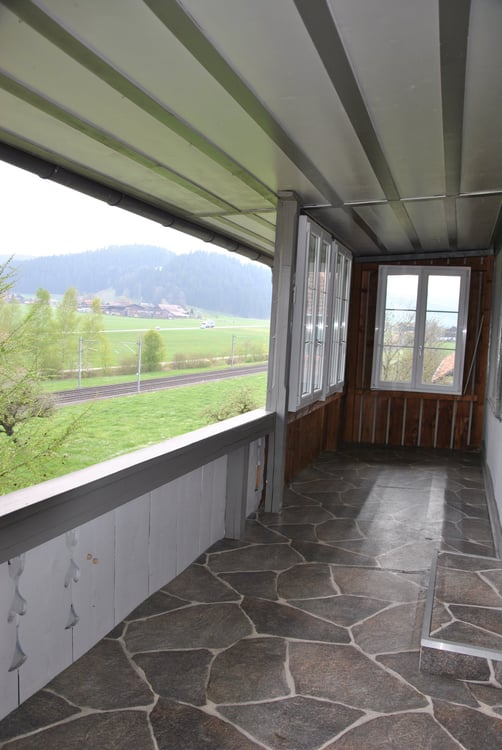 Ländliche 5.5 Zimmer Wohnung 2
