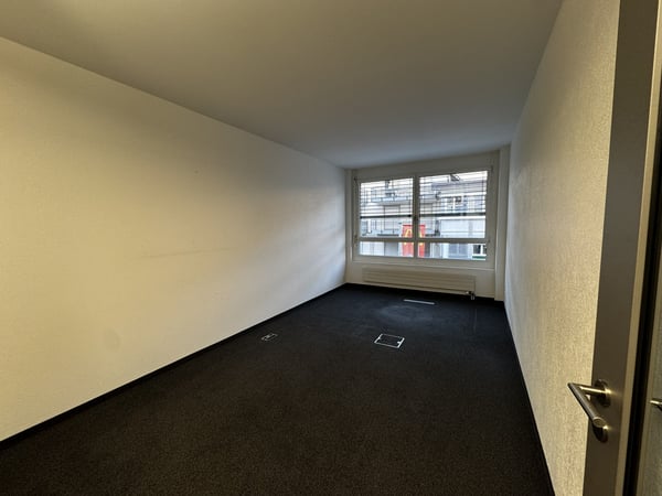 Votre nouveau bureau au coeur de Montreux ! 7