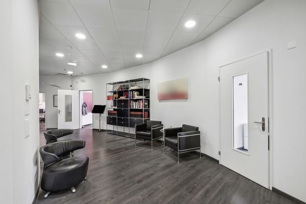 Modern ausgebaute Büroflächen an zentraler Lage zu vermieten 10