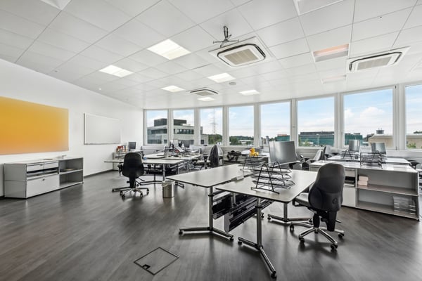 Modern ausgebaute Büroflächen an zentraler Lage zu vermieten 3