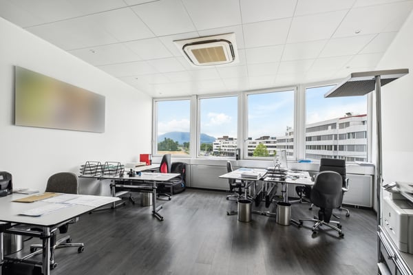 Modern ausgebaute Büroflächen an zentraler Lage zu vermieten 12