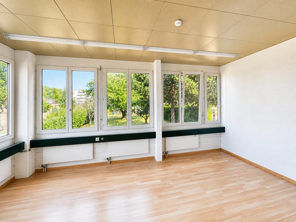Einzelbüro mit viel Tageslicht und Blick ins Grüne 4
