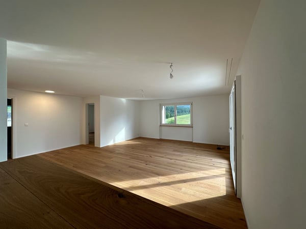 Exklusive 4,5 Zimmer-Galeriewohnung in St. Silvester im Eigentumsstandard 2