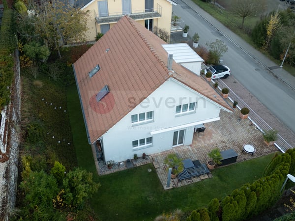 IHR NEUES ZUHAUSE WARTET- ELEGANTES 1.5 ZI-EFH - 3 GARAGEN,162M2 WFL 3