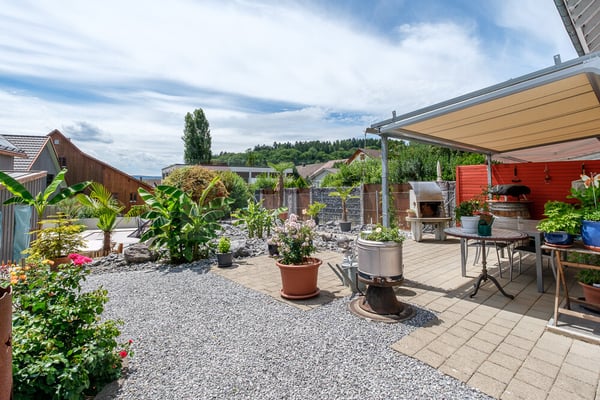 HÜNTWANGEN-5 MIN. VON RAFZ: - 5.5 ZI- REIHENECKHAUS INKL. GARAGE-150M2 9