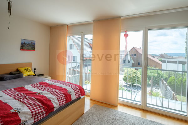 HÜNTWANGEN-5 MIN. VON RAFZ: - 5.5 ZI- REIHENECKHAUS INKL. GARAGE-150M2 6