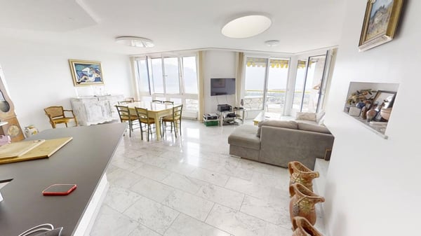 Magnifique appartement en attique de 3 pièces avec vue panoramique à Chernex 2
