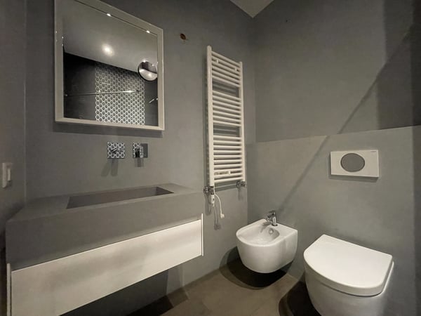 ELEGANTE ED AMPIO APPARTAMENTO 1.5 IN ZONA SERVITA 10