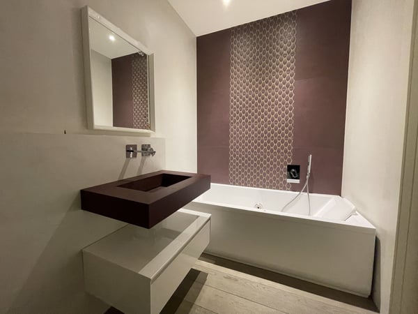 ELEGANTE ED AMPIO APPARTAMENTO 1.5 IN ZONA SERVITA 9