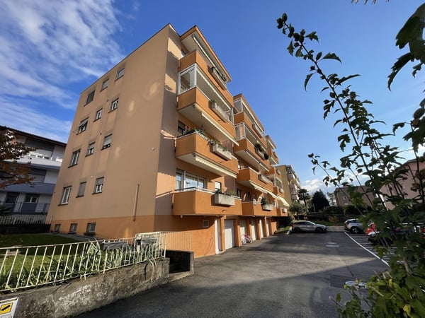 COMODO APPARTAMENTO 1.5 IN ZONA CENTRALE 3